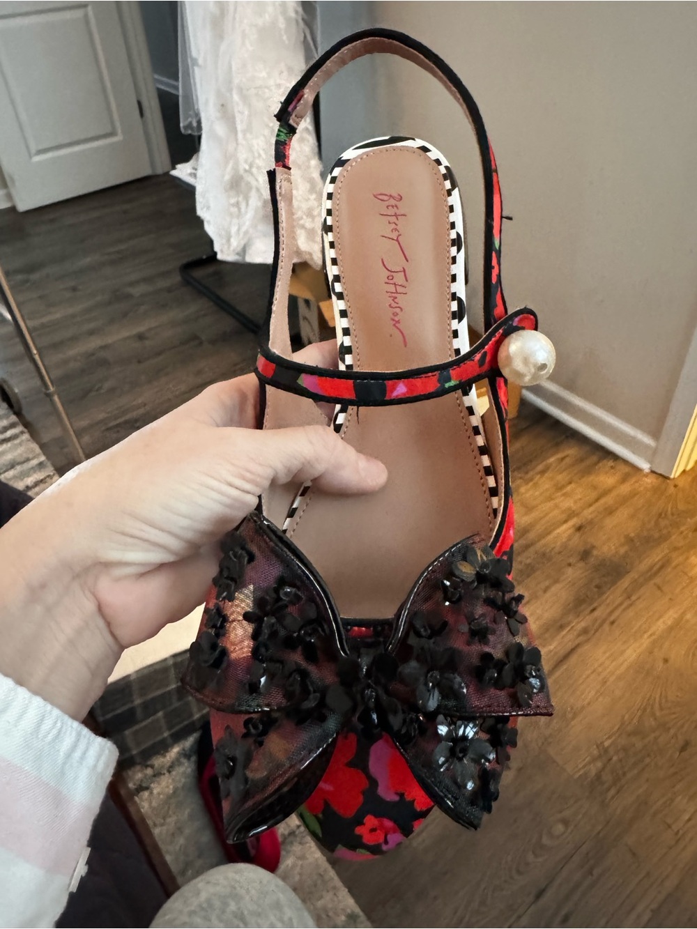 Betsey Johnson Livy Black Poppy - Floral Mary Jane’s with Bow & Pearl - Picture 10 of 13